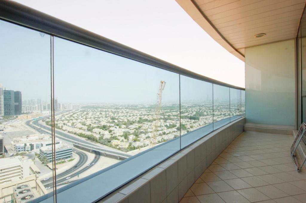 1 Bhk - Concorde Tower - Jlt Cluster H Apartment Dubai Luaran gambar